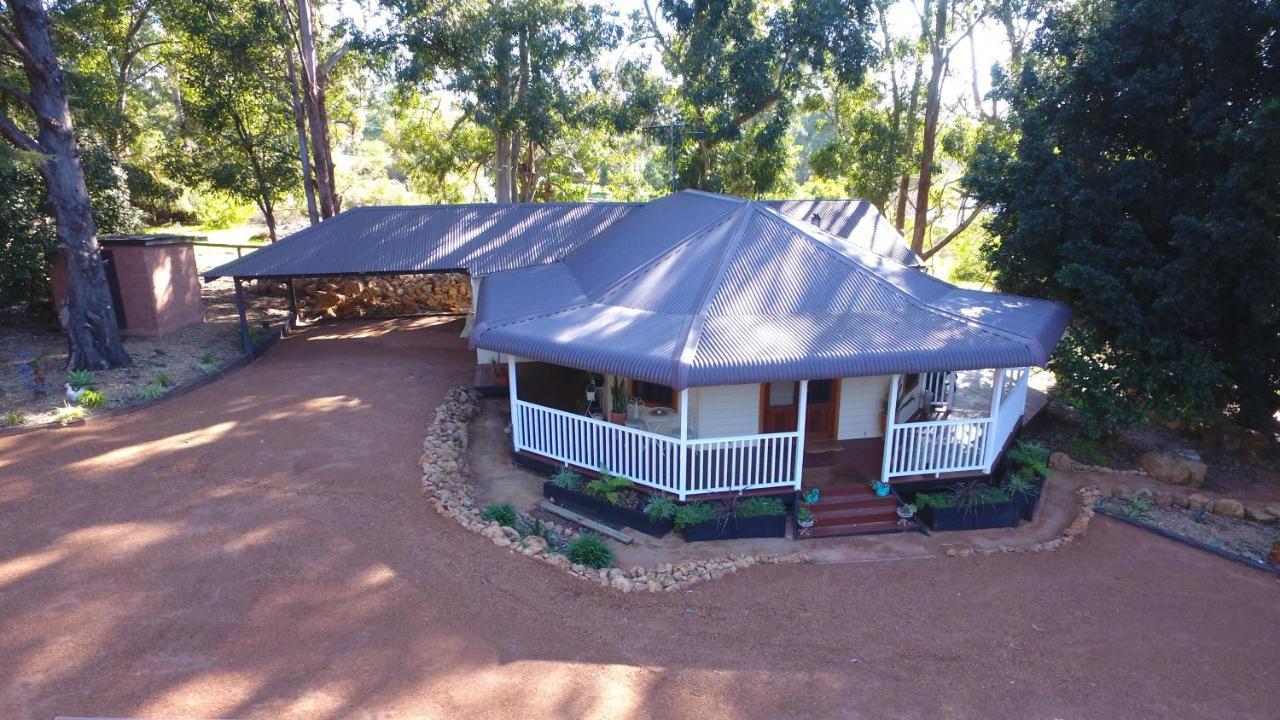 Quiet Escapes Cottages Mundaring Екстер'єр фото